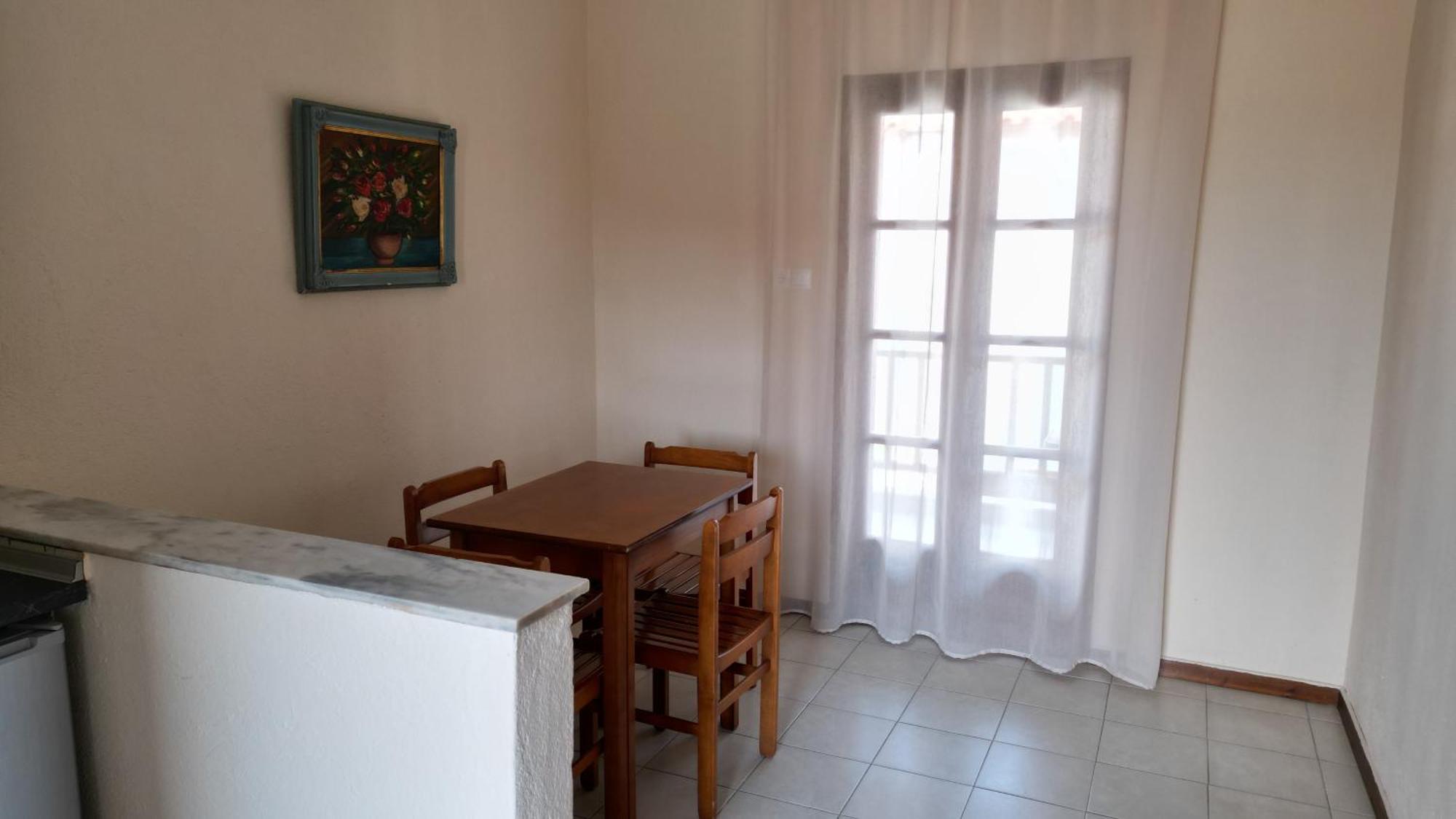 Aloni Daire Afytos Oda fotoğraf